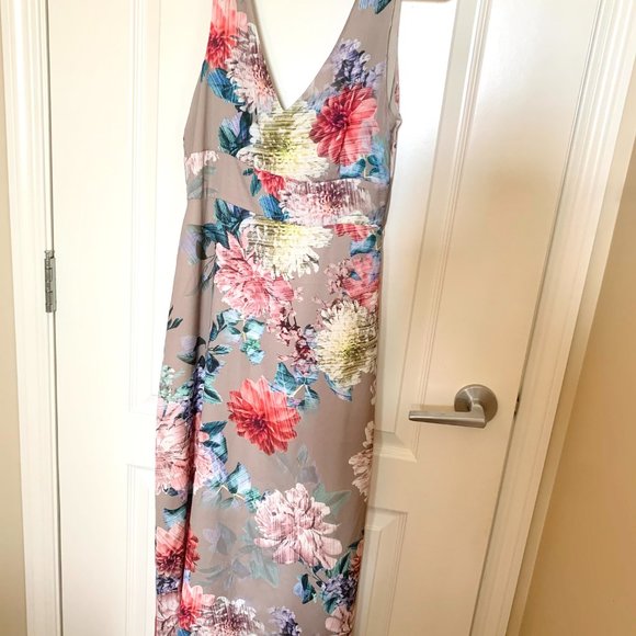 Floral Maxi Dress - Picture 3 of 6